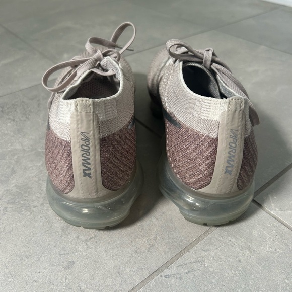 EUC Nike Air Vapormax Flyknit ‘String’ Women’s - Picture 2 of 9